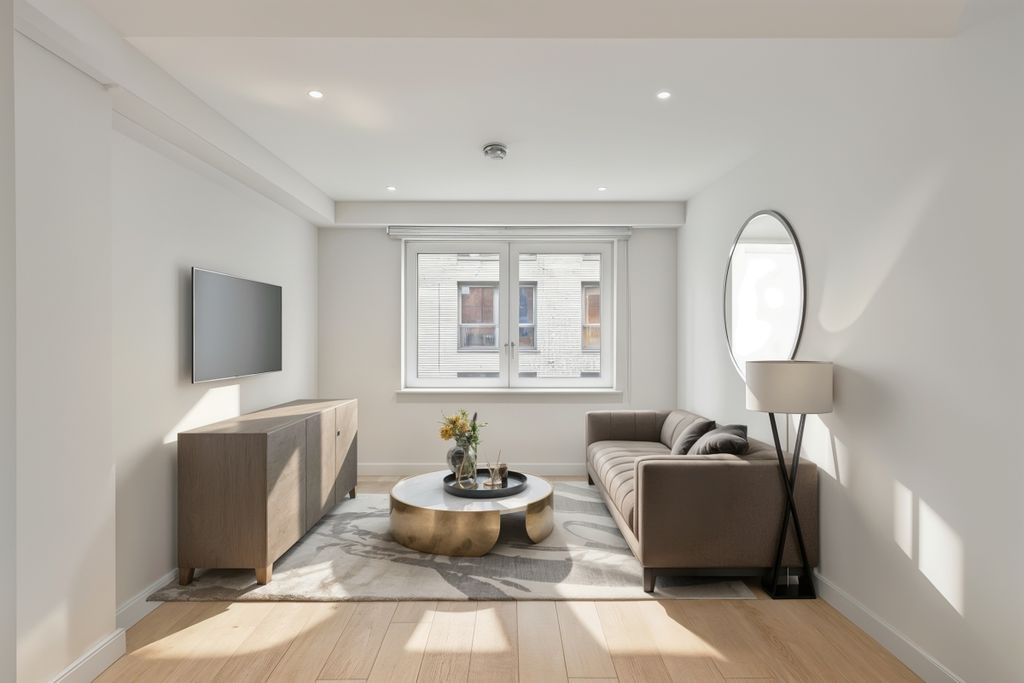 Property photo 1 of 8 Property_2156_094...