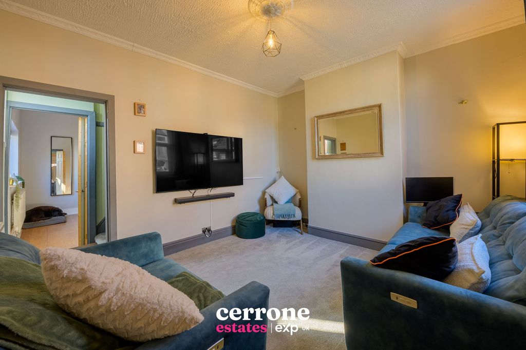 Property photo 2 of 24