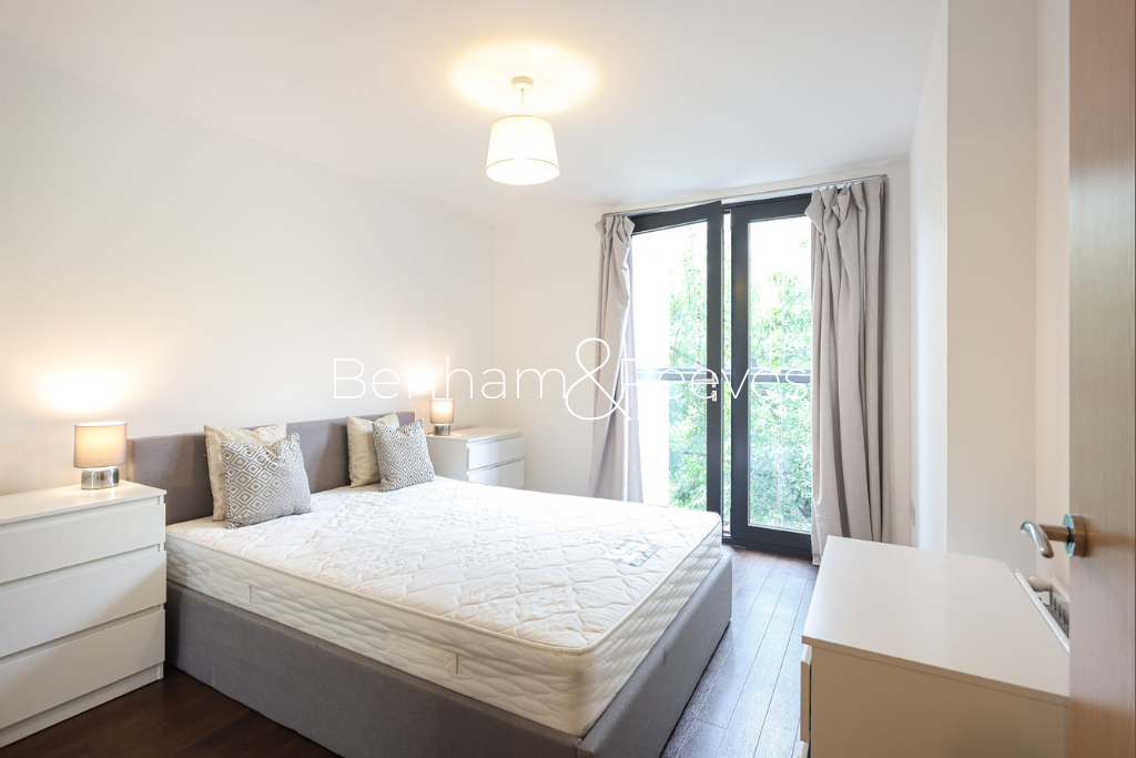 Property photo 3 of 8