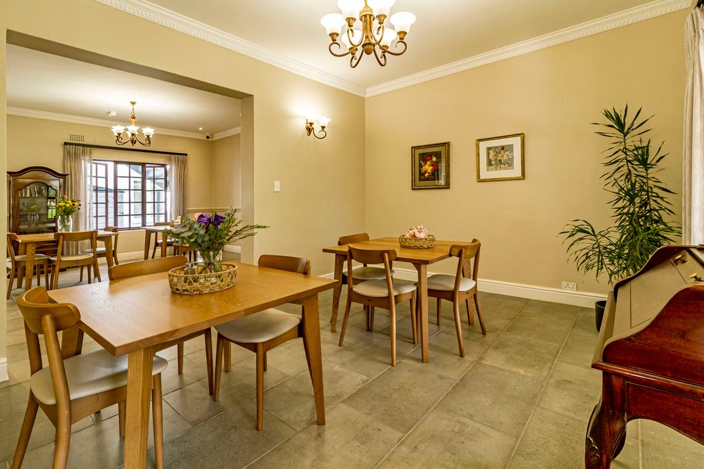 Property photo 2 of 70