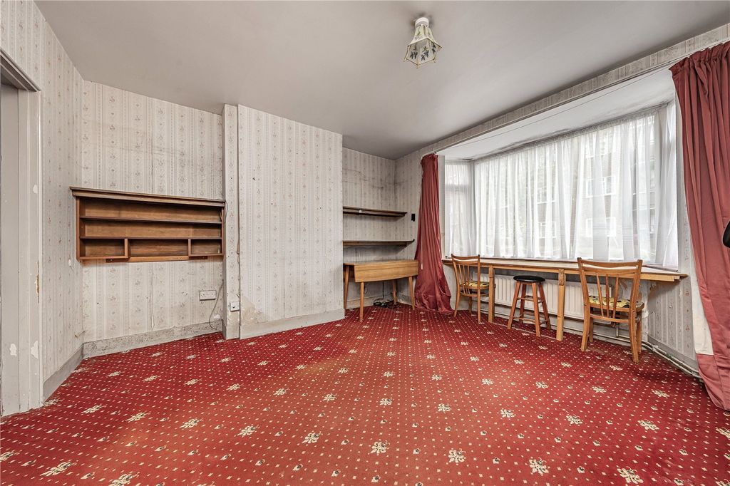 Property photo 2 of 10 Picture No. 11