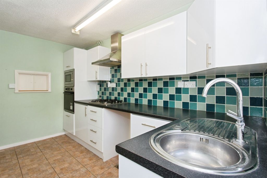 Property photo 3 of 14