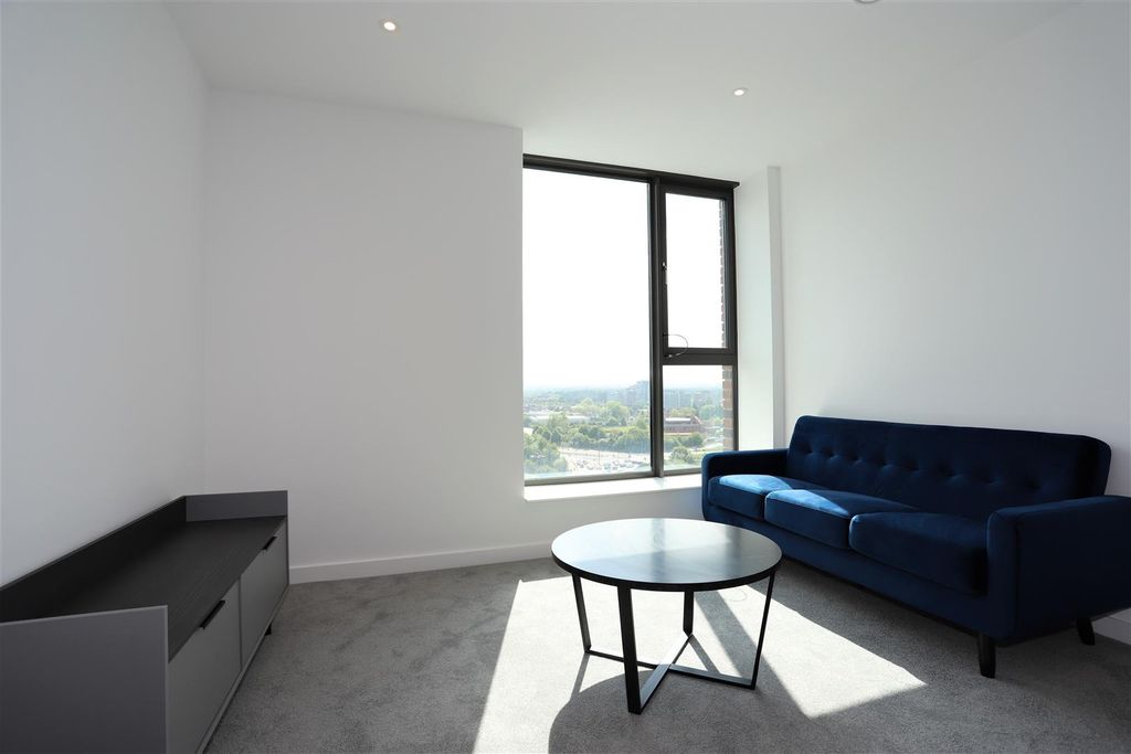 Property photo 2 of 9