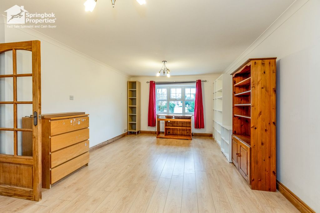 Property photo 2 of 19 1