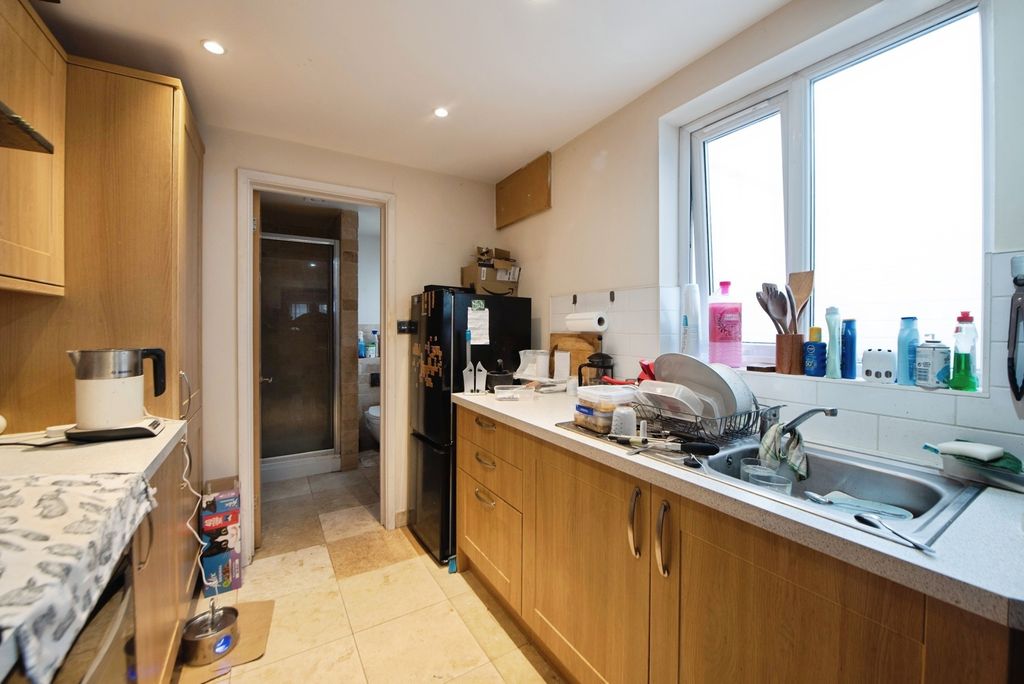 Property photo 3 of 9 Pbox-Img.Jpg