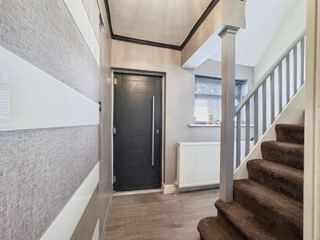 Property photo 2 of 23