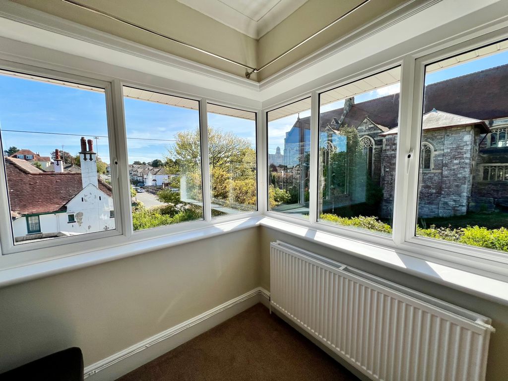 Property photo 3 of 14 Img_4884