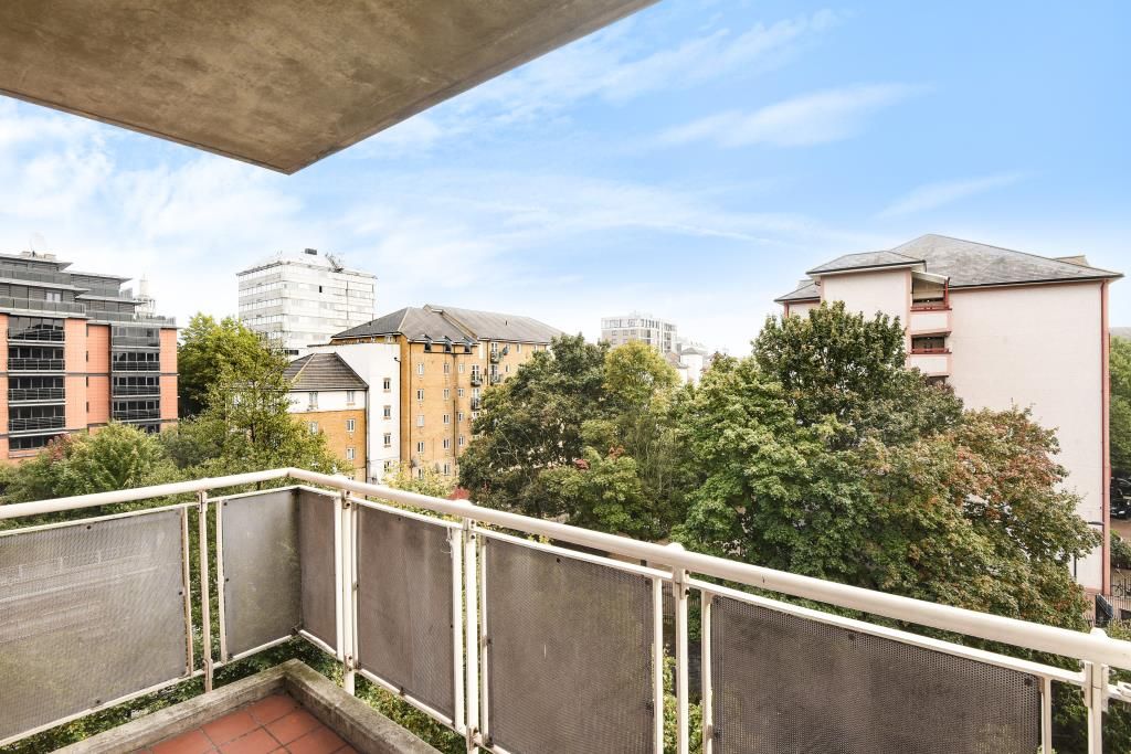 Property photo 2 of 9 Balcony