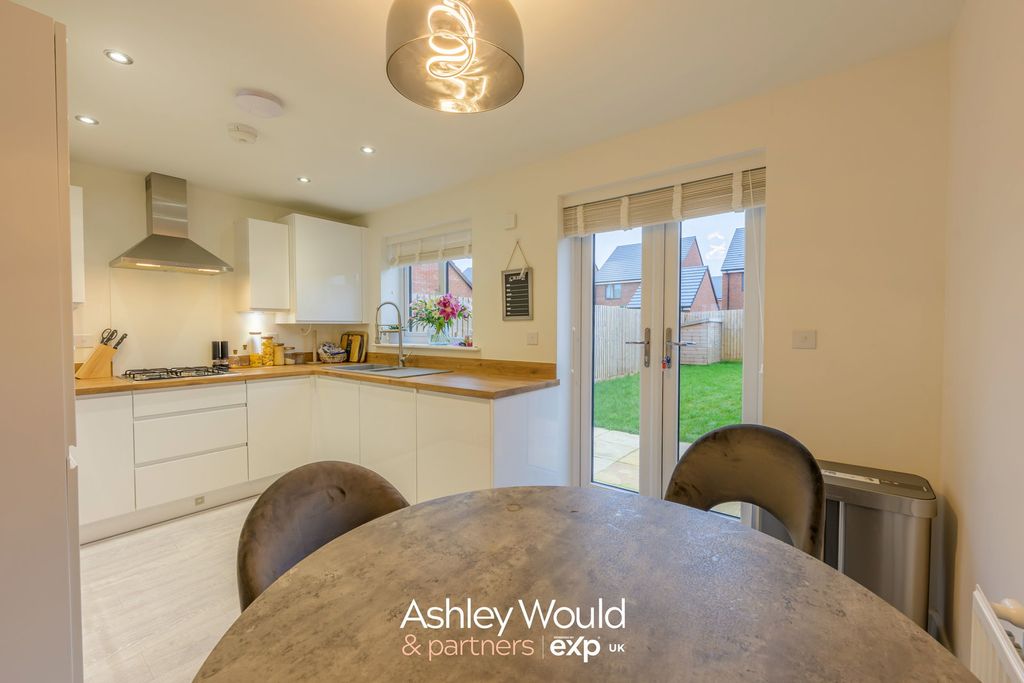 Property photo 2 of 19