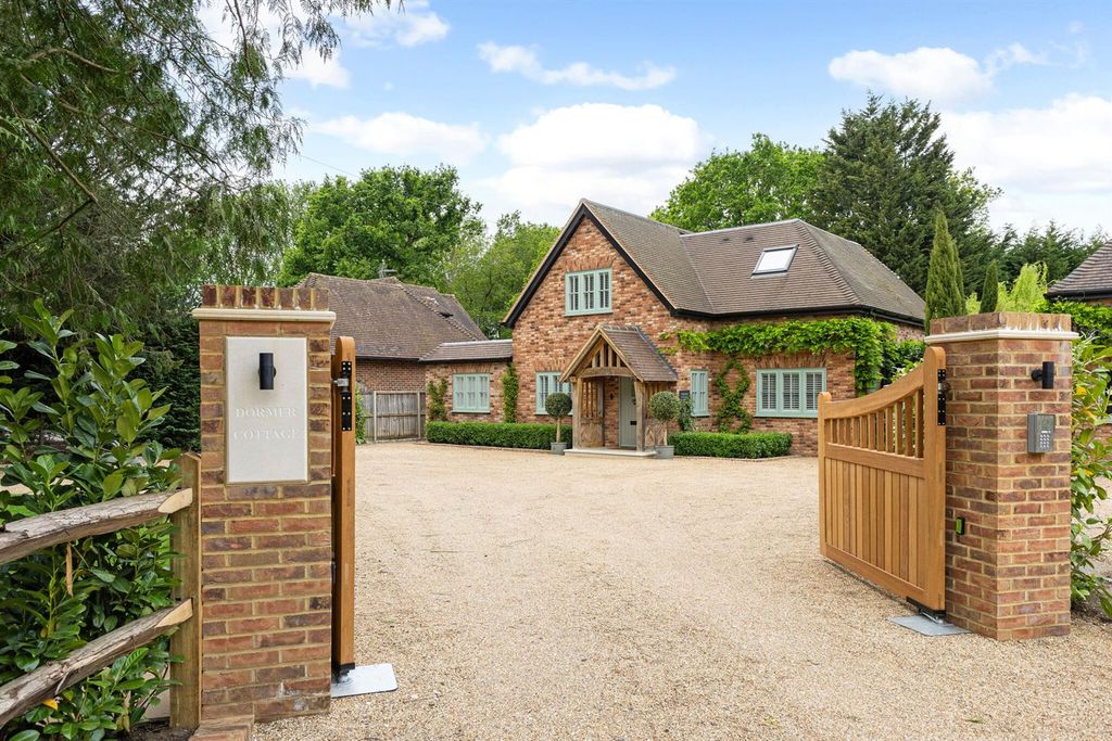 Property photo 1 of 25 108118_Dormer Cottage Portsmouth Road-1_Low.Jpg