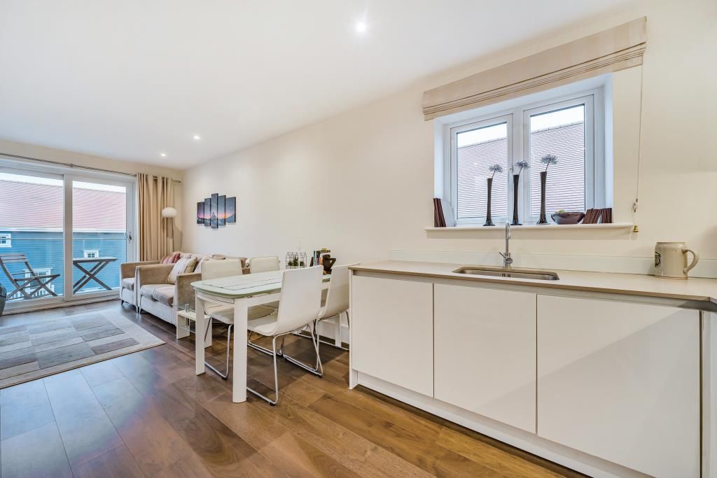 Additional image 11 of 2 bed flat for saleGreen Park, Reading, Berkshire RG2