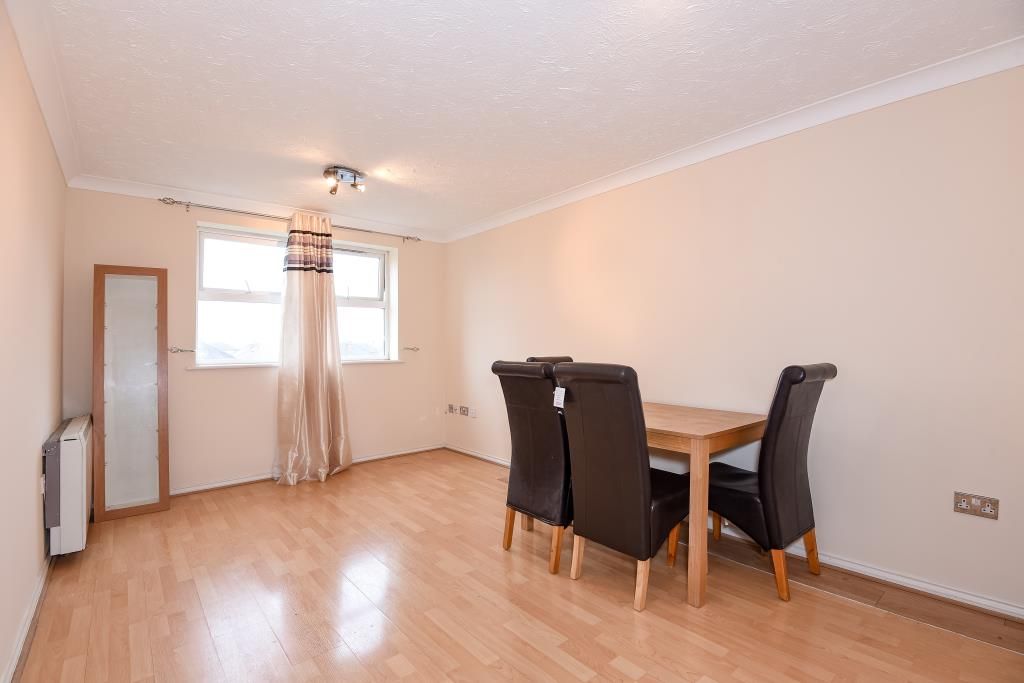 Property photo 3 of 10 Reception