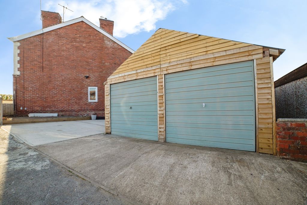 Property photo 2 of 16 Pbox-Img.Jpg