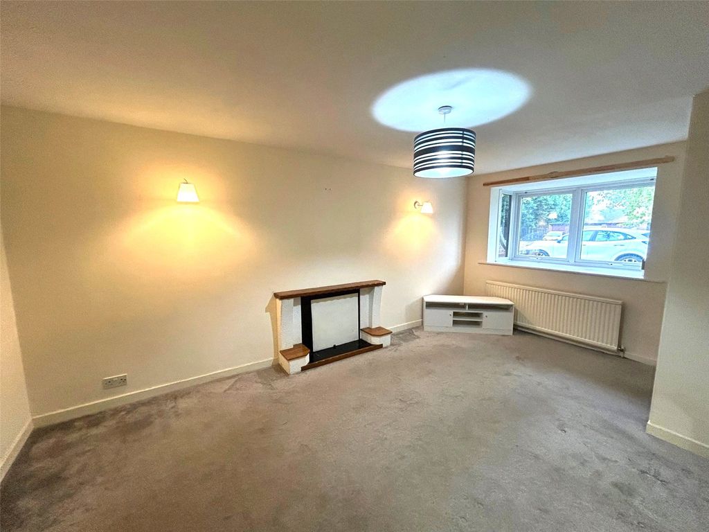 Property photo 2 of 11 Picture No. 17