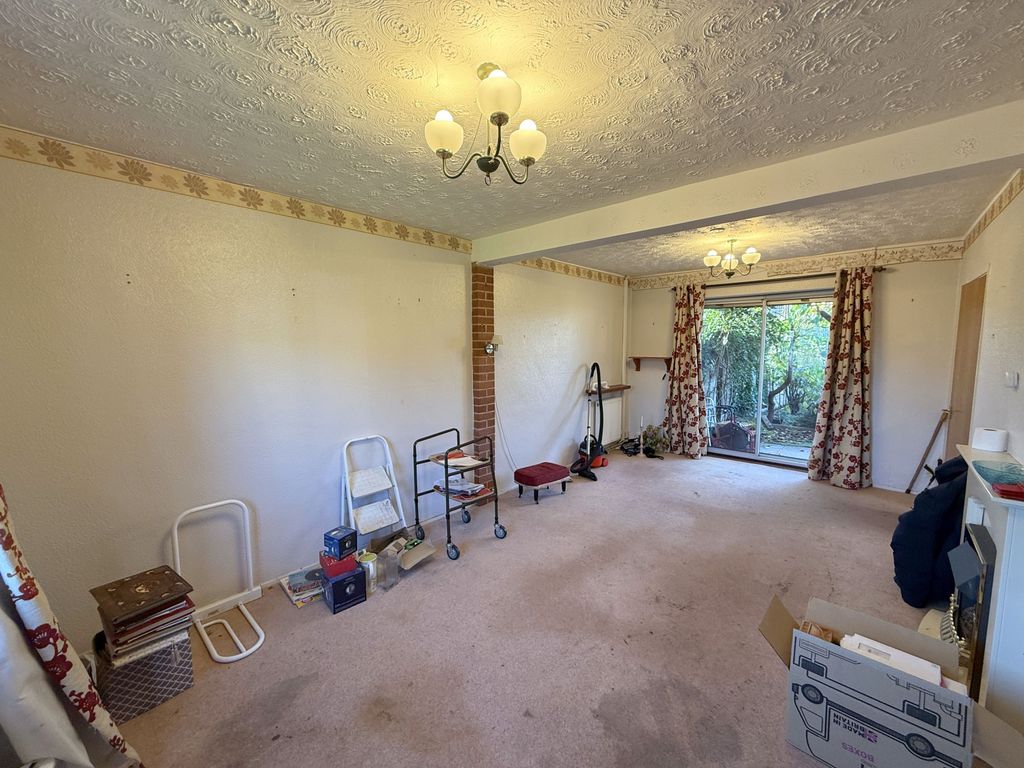 Property photo 3 of 21 Gallery