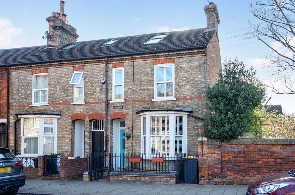 Property photo 1 of 20