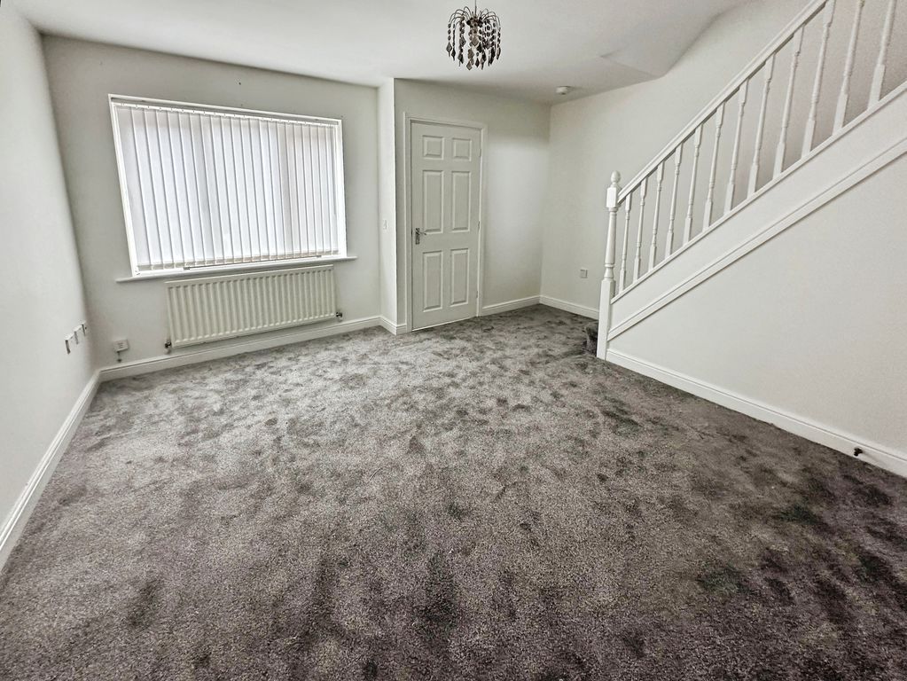 Property photo 2 of 12 Photo 9