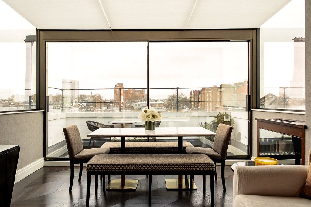 Property photo 3 of 19 Dining Space