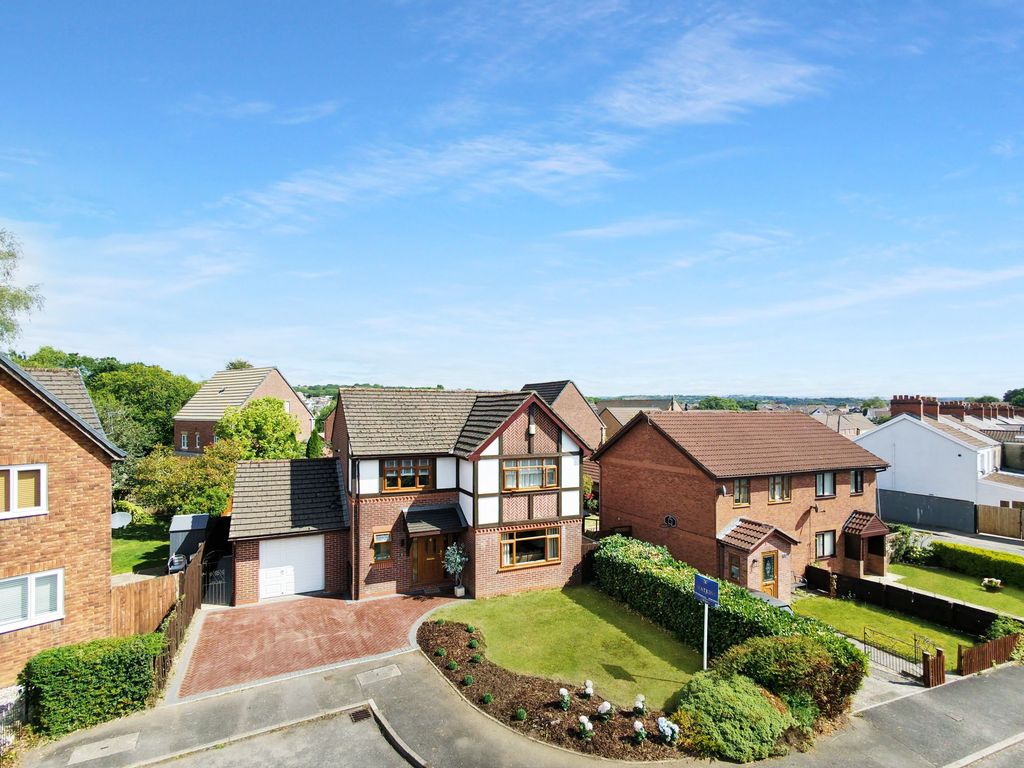 Property photo 1 of 36