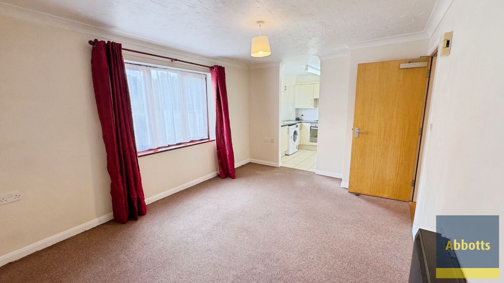 Property photo 2 of 6