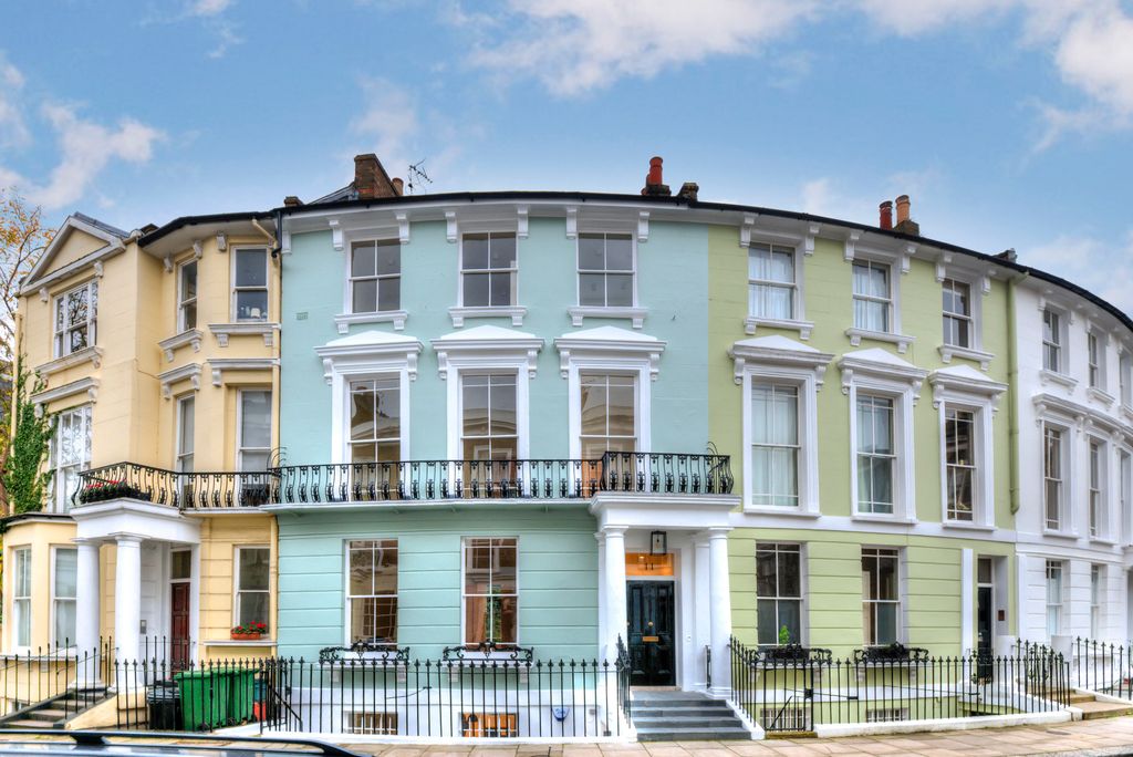 Property photo 1 of 25