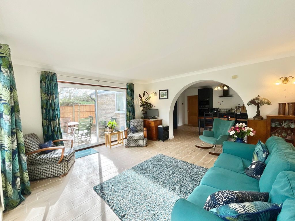 Property photo 3 of 25