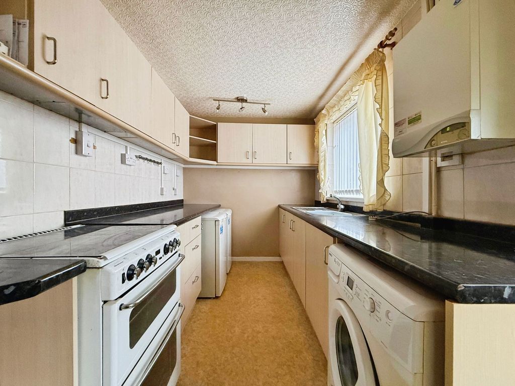 Property photo 3 of 13