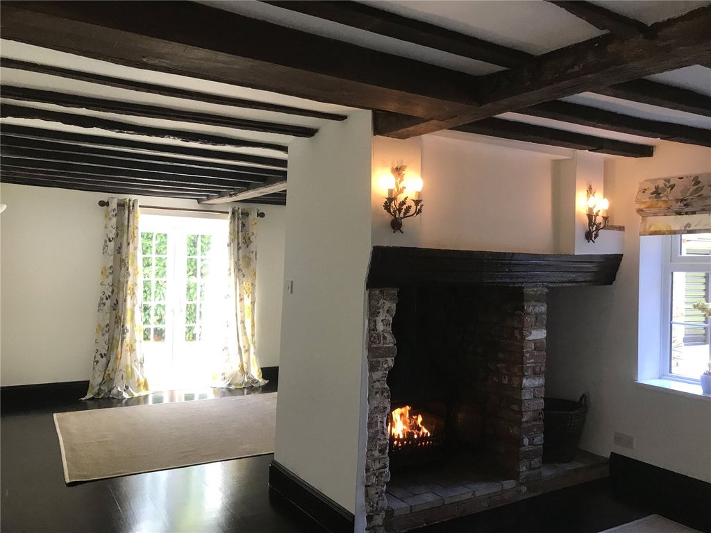 Property photo 2 of 9 Reception