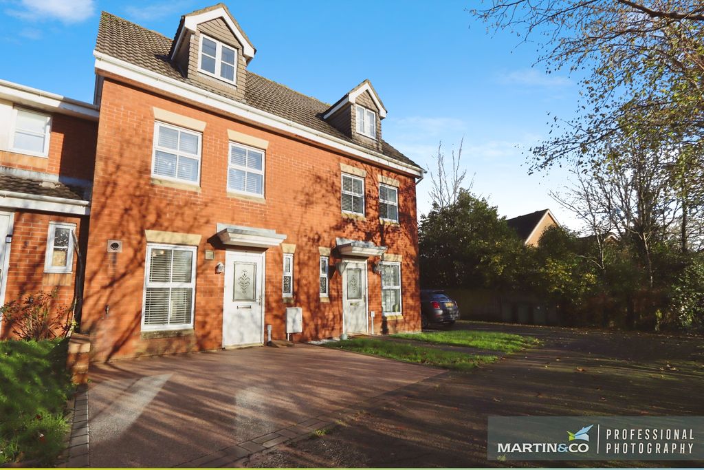 Property photo 1 of 27