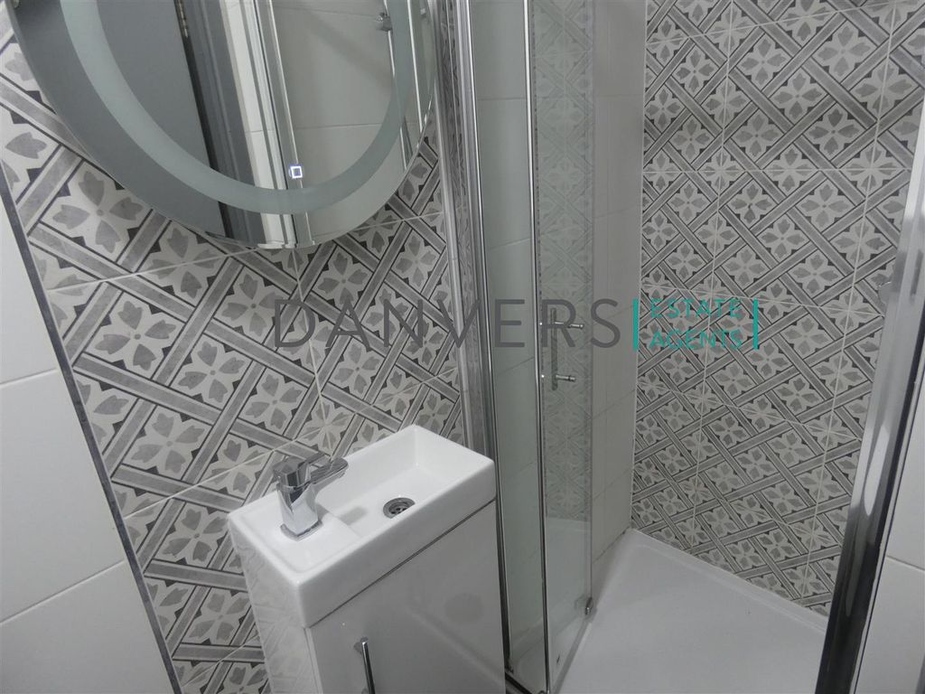 Property photo 2 of 3 P1120463.Jpg