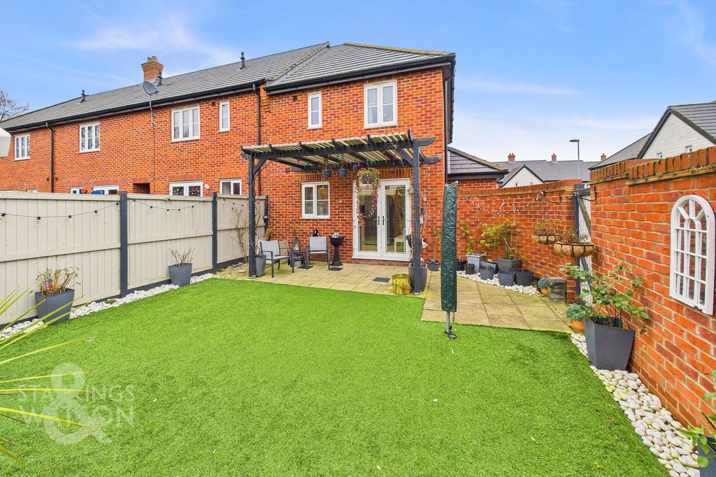 Property photo 2 of 19