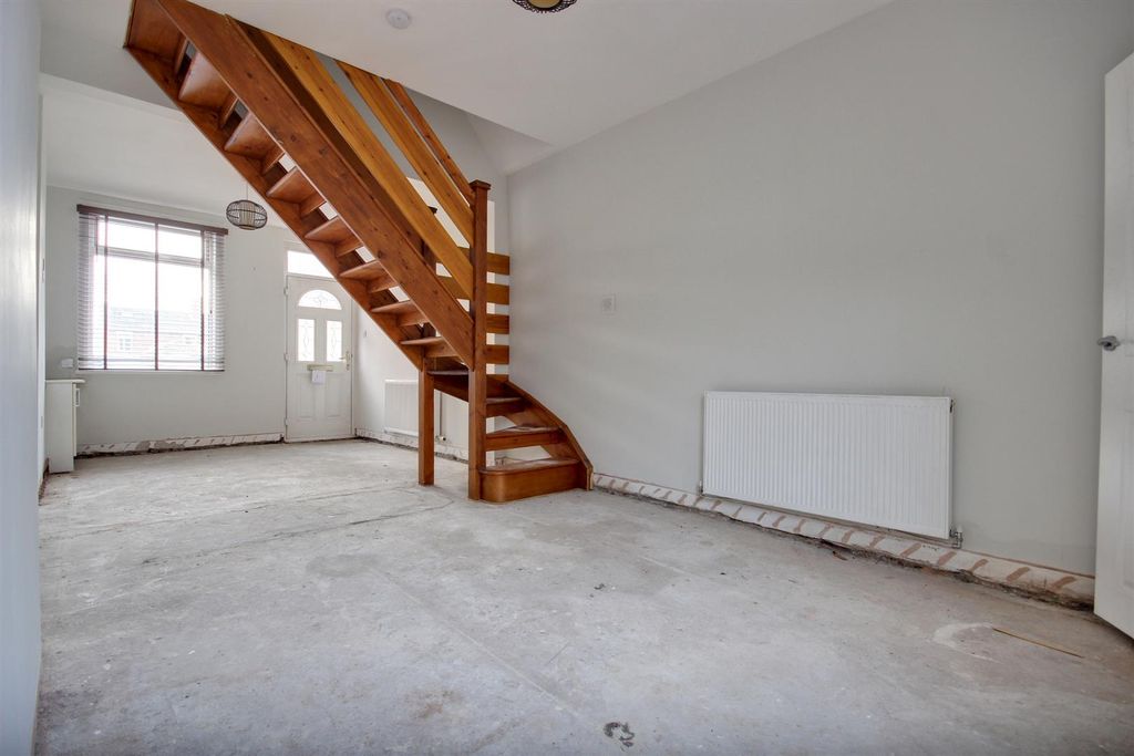 Property photo 2 of 12 Flemingate (5).Jpg