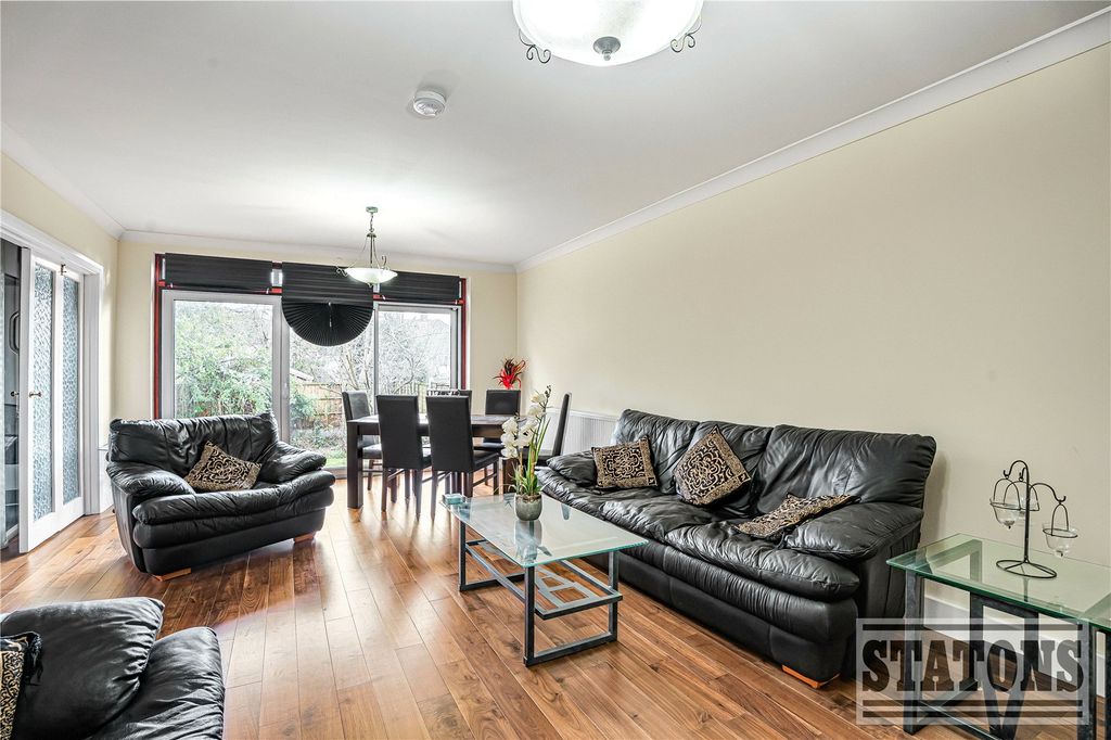 Property photo 3 of 29 Picture No. 08