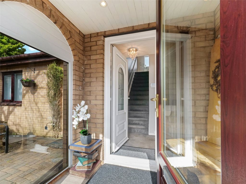 Property photo 2 of 20 Picture No. 04