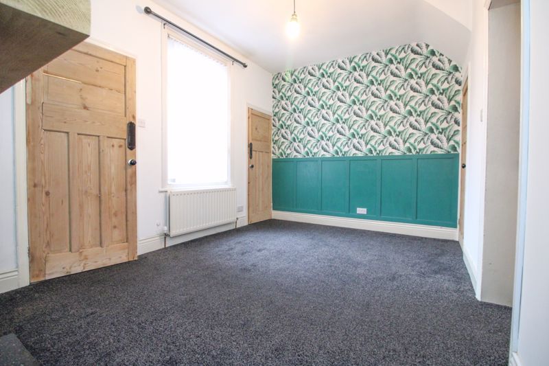 Property photo 3 of 9 Dining Area