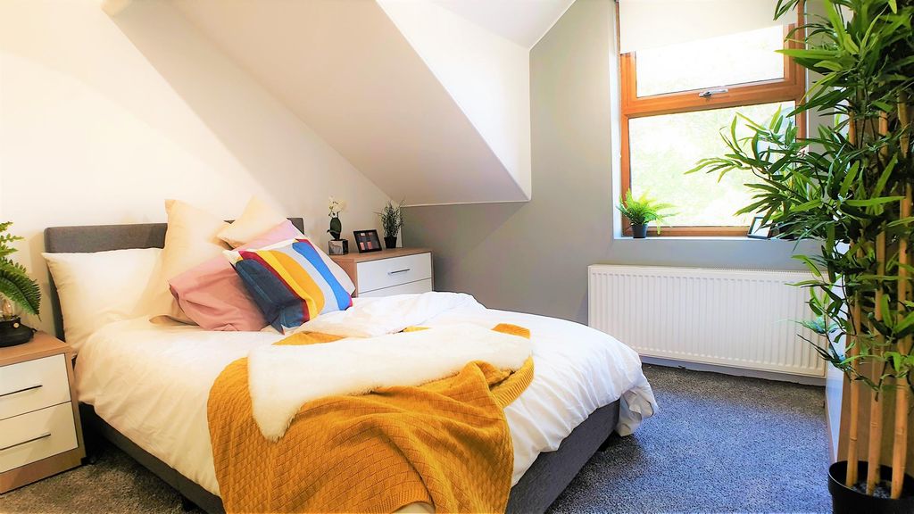 Property photo 3 of 11 2.Jpg