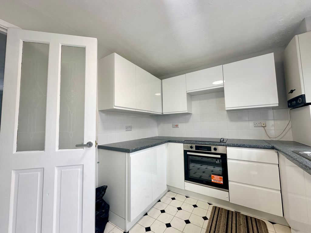 Property photo 2 of 10 Img_4773
