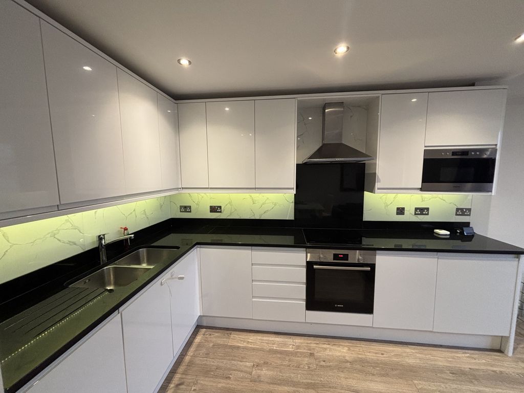 Property photo 2 of 10 Gallery