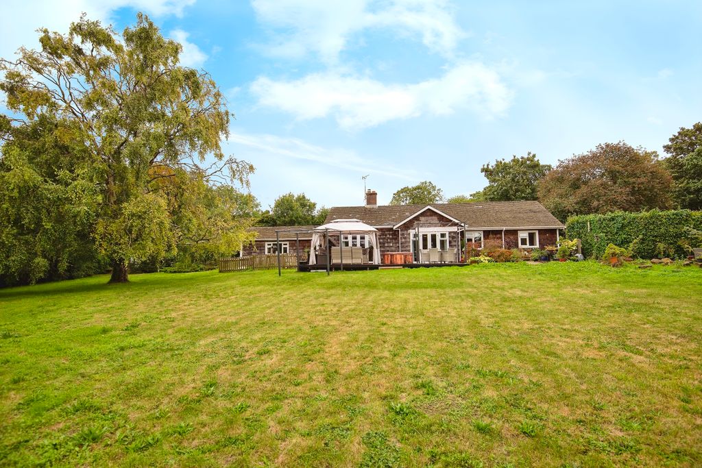 Property photo 1 of 20 Front