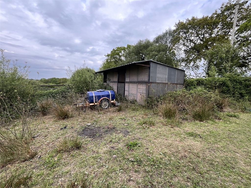 Property photo 2 of 7 Picture No. 01