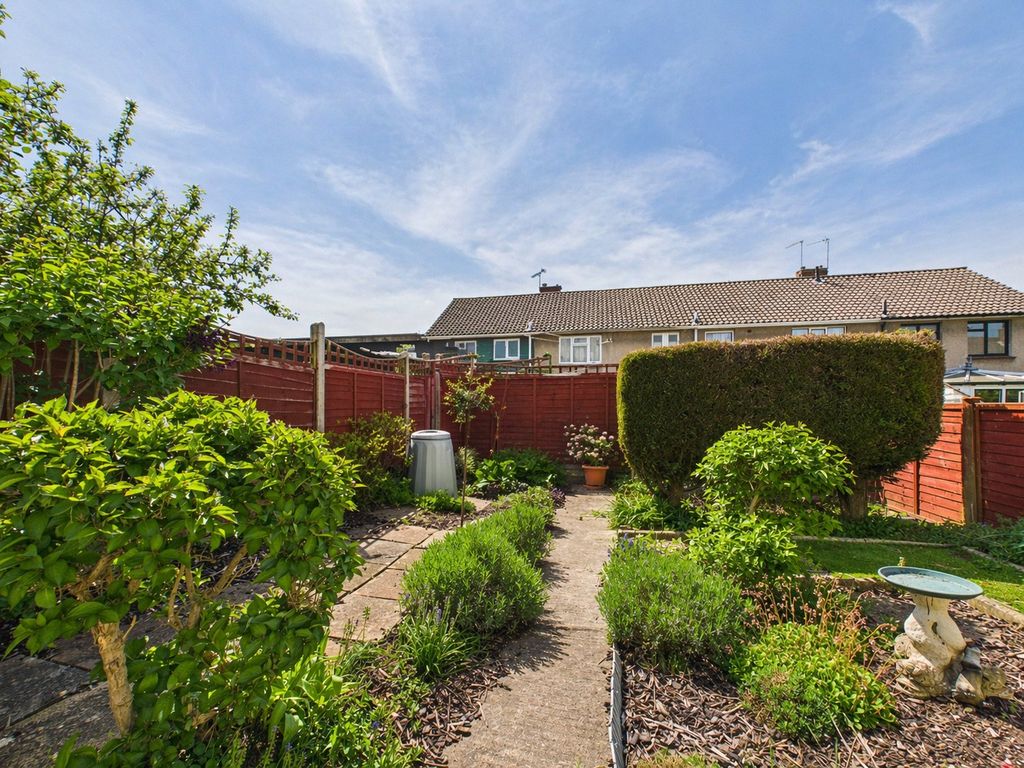 Property photo 2 of 17 Picture No. 30