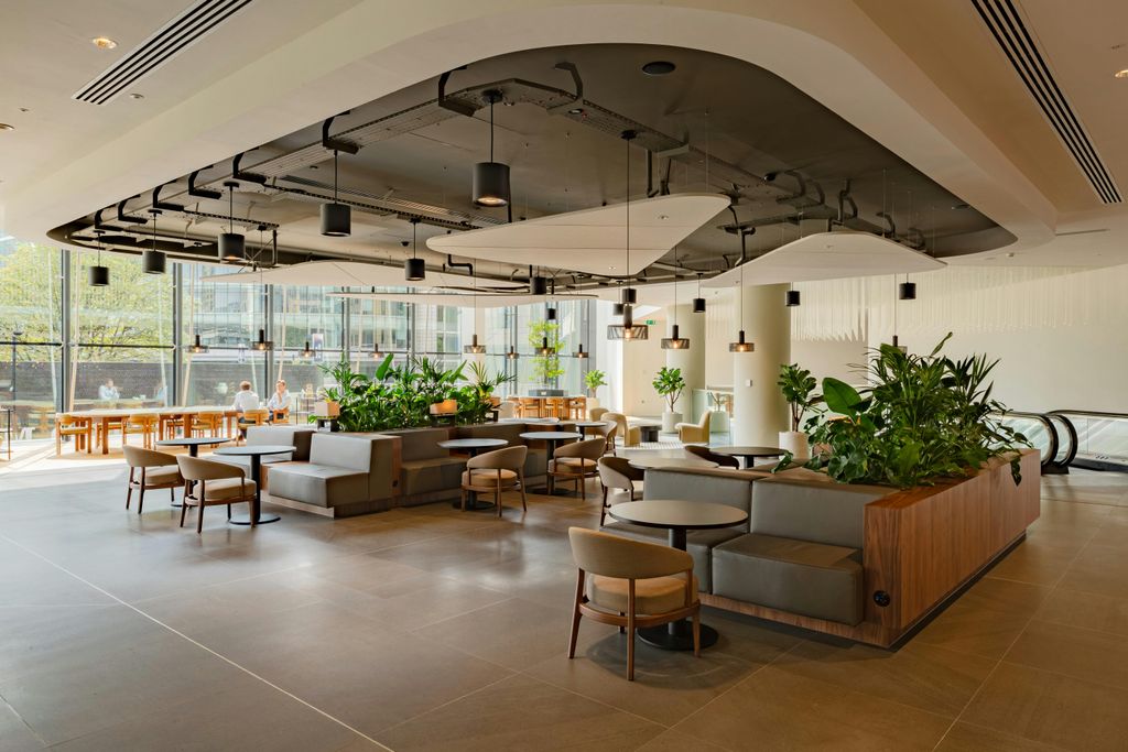 Property photo 2 of 40 Business Lounge