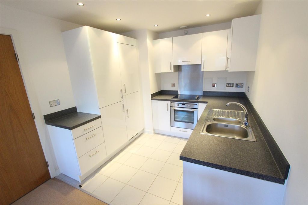 Property photo 3 of 5