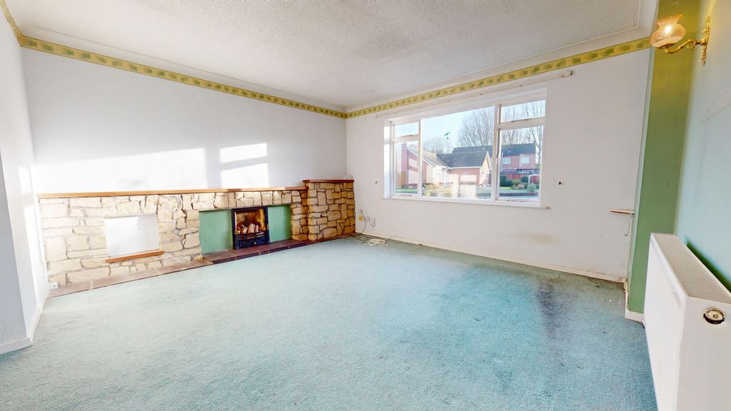 Property photo 3 of 15 4832604