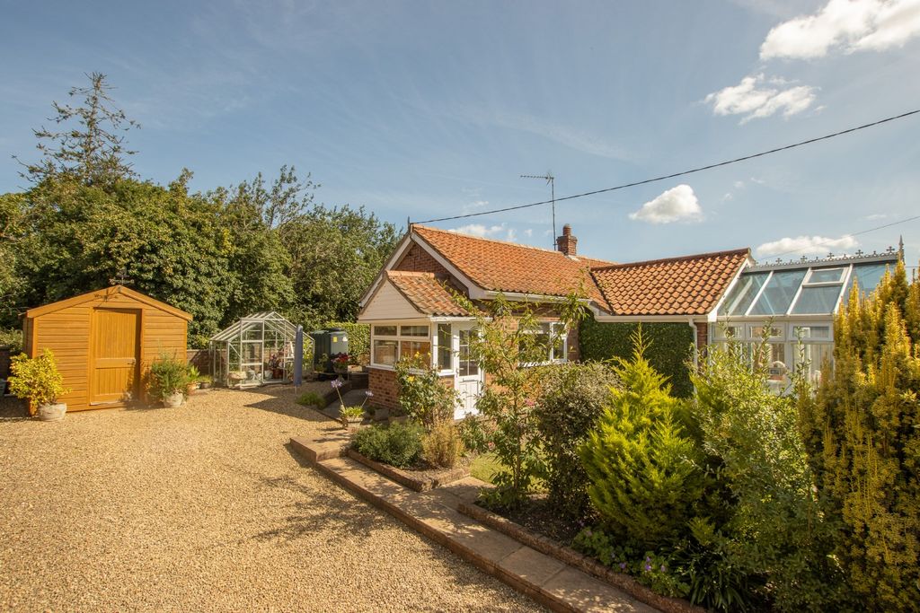 Property photo 1 of 27 3491940