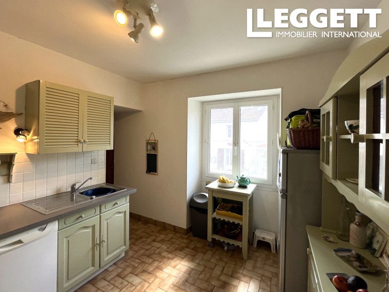 Property photo 3 of 10