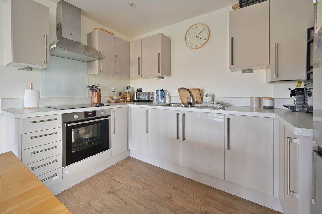 Property photo 2 of 15 Kitchen