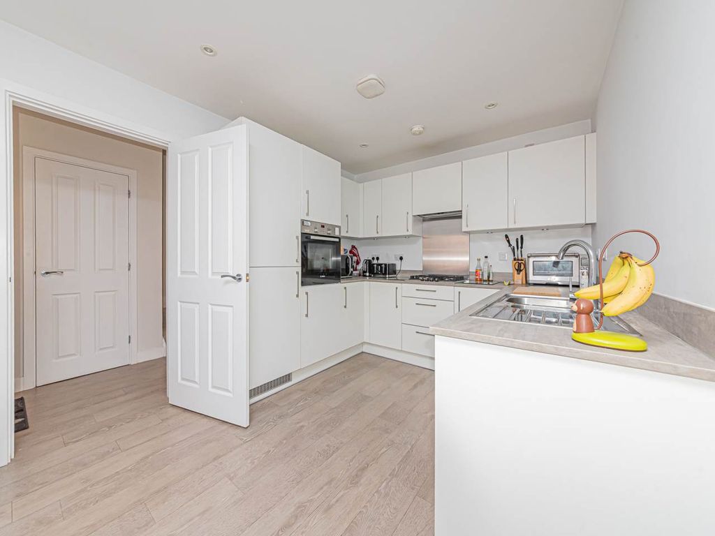 Property photo 2 of 13 Kitchen