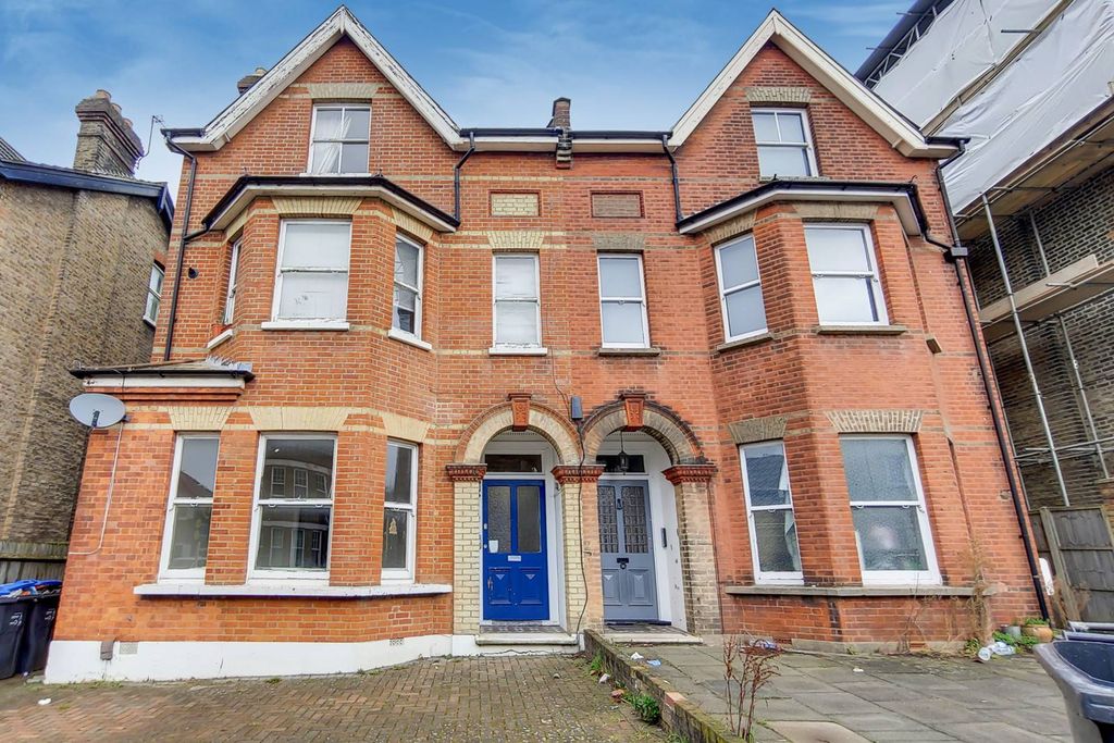 Property photo 2 of 14