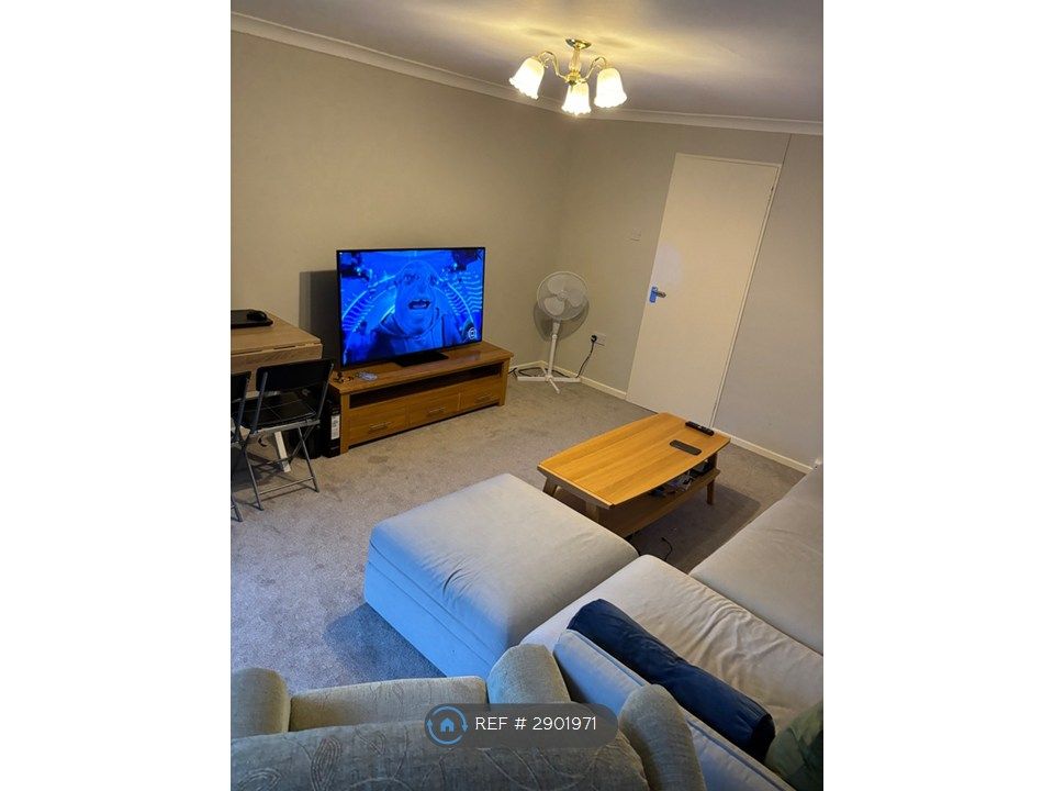 Property photo 2 of 9